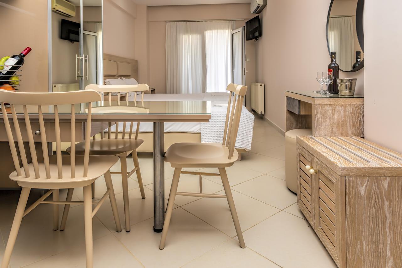 Le Monde Seaview Suites Nea Kallikrateia Екстер'єр фото