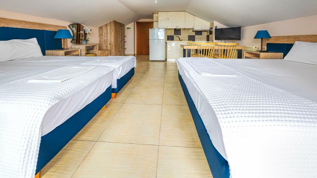 Le Monde Seaview Suites Nea Kallikrateia Екстер'єр фото